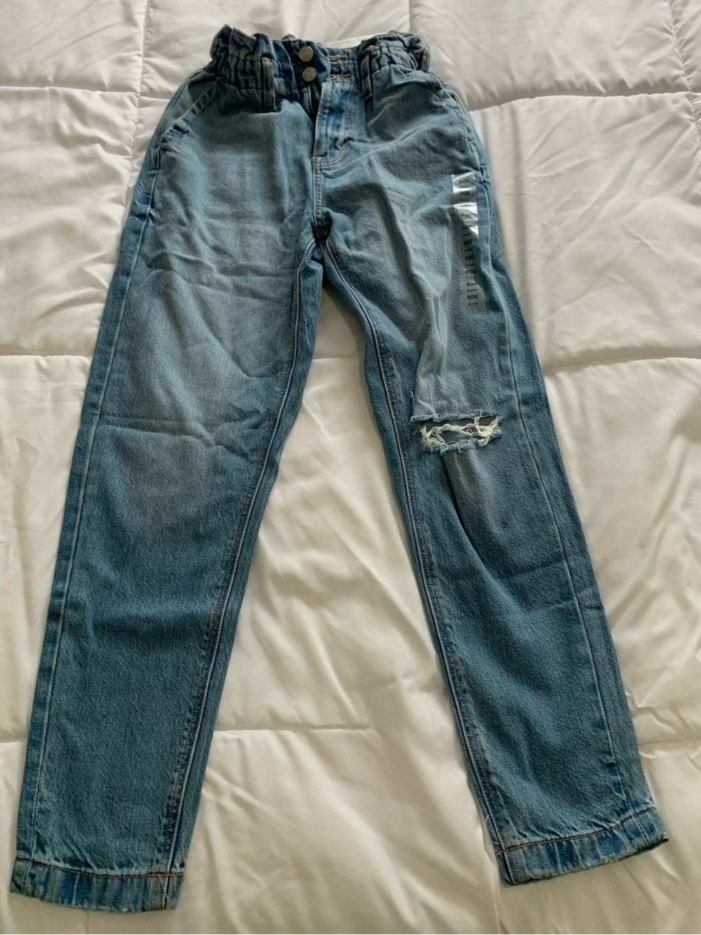 NWTs American Eagle HIGHEST RISE MOM JEAN size 000 Short